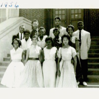 simms00329-class-on-the-simms-steps-in-1956.jpg